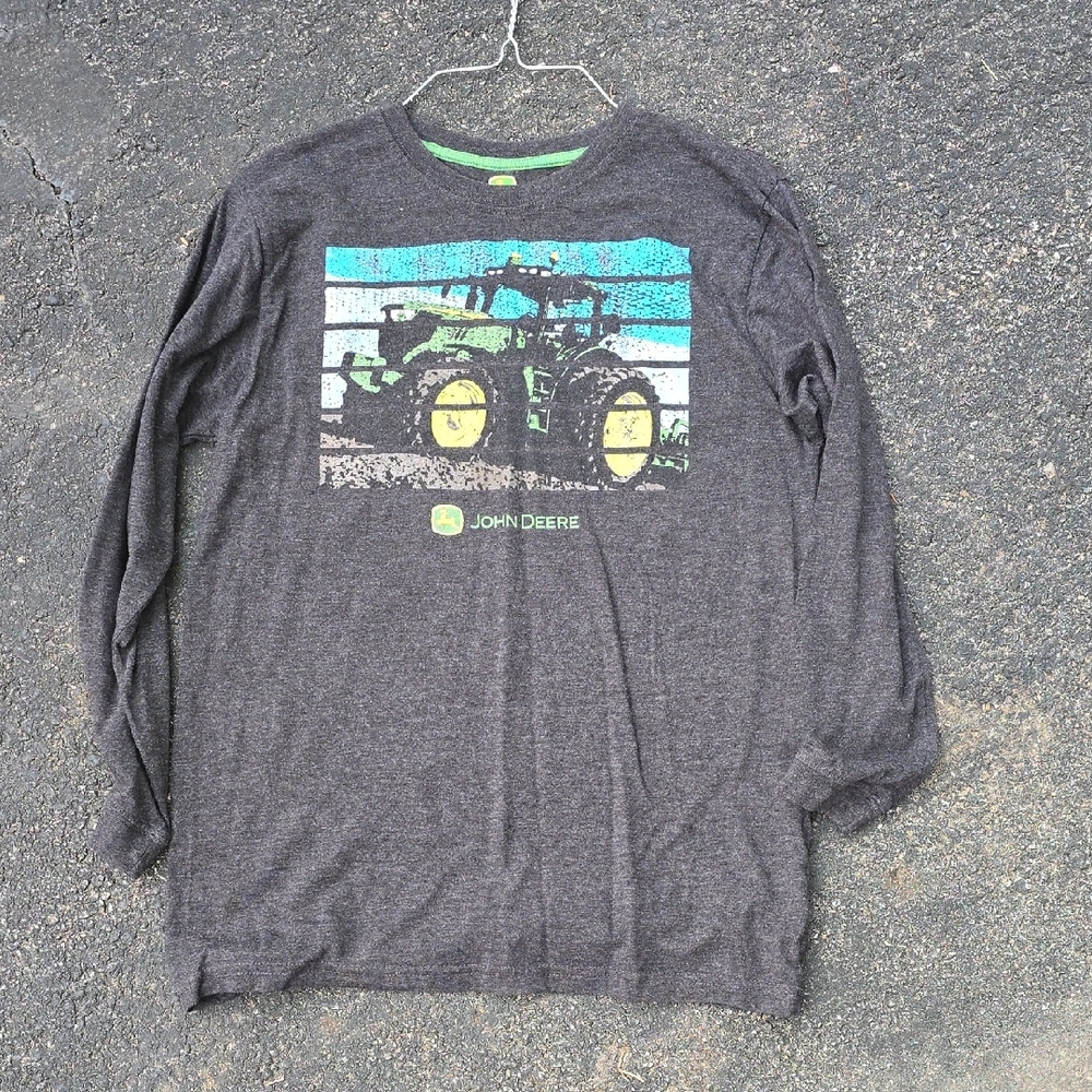 John Deere Boys Graphic Tractor Long Sleeved Shirt Large (14-16)